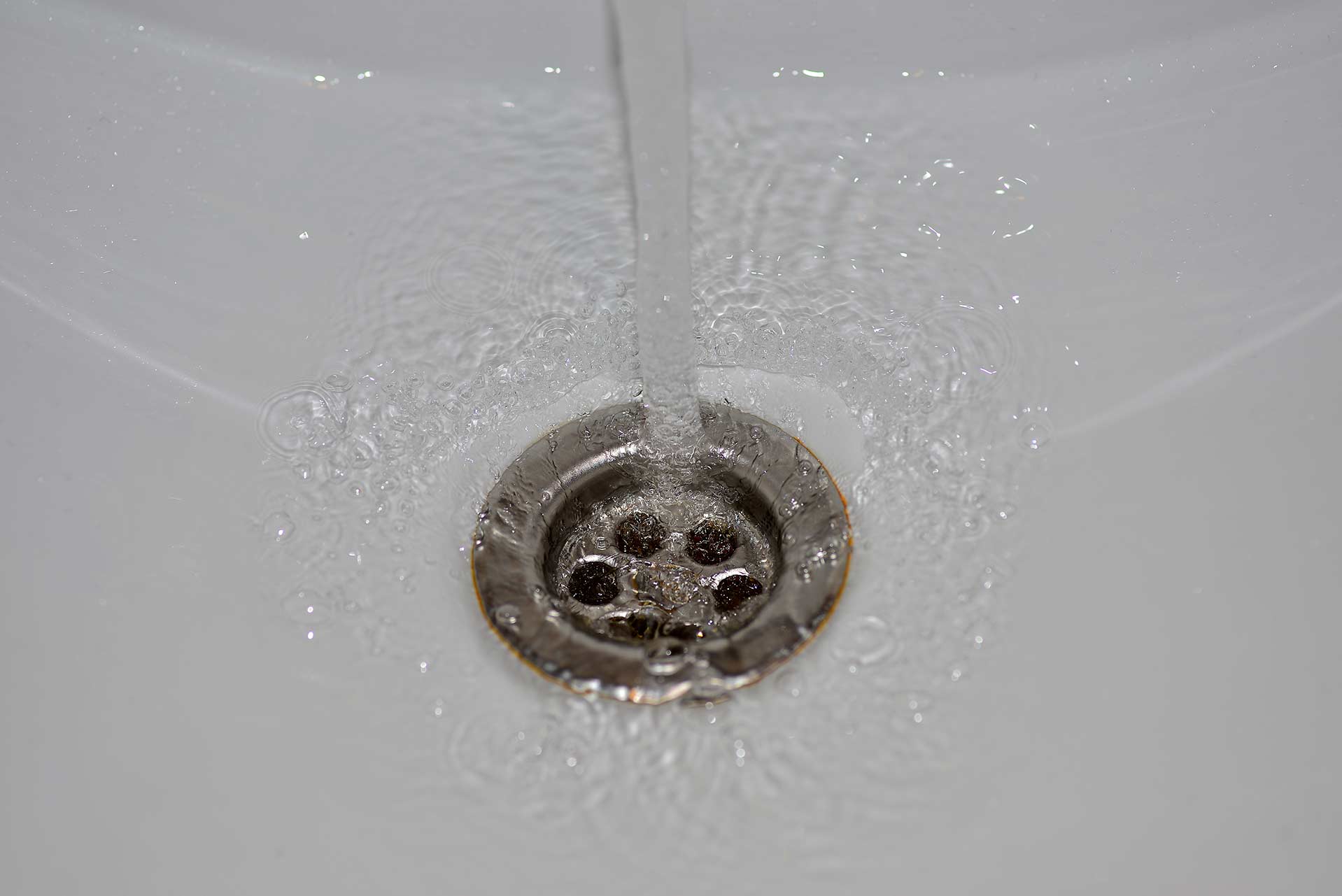 A2B Drains provides services to unblock blocked sinks and drains for properties in Upper Clapton.
